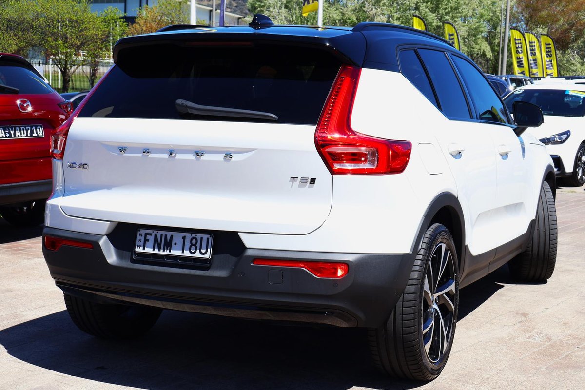 2022 Volvo XC40 T5 R-Design MY22 AWD image 6