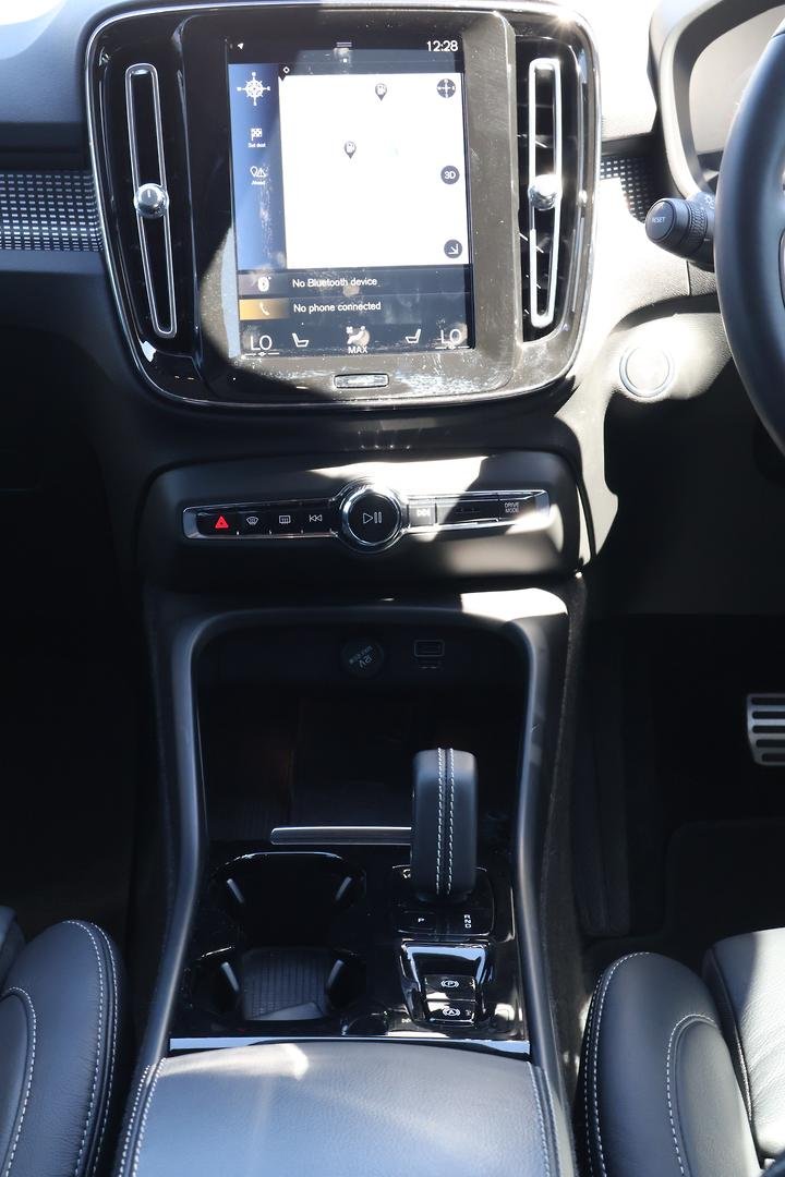 2022 Volvo XC40 T5 R-Design MY22 AWD image 18