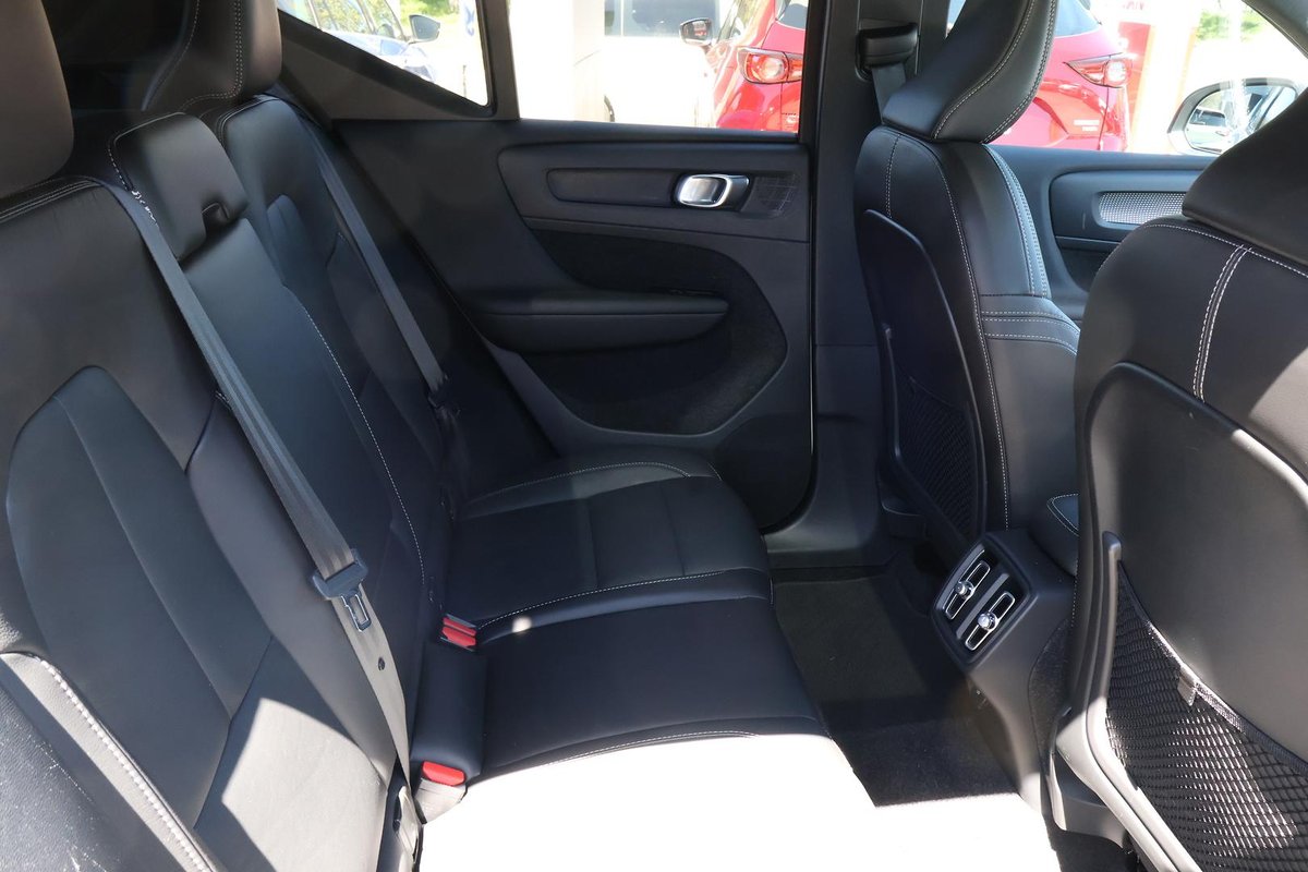 2022 Volvo XC40 T5 R-Design MY22 AWD image 25