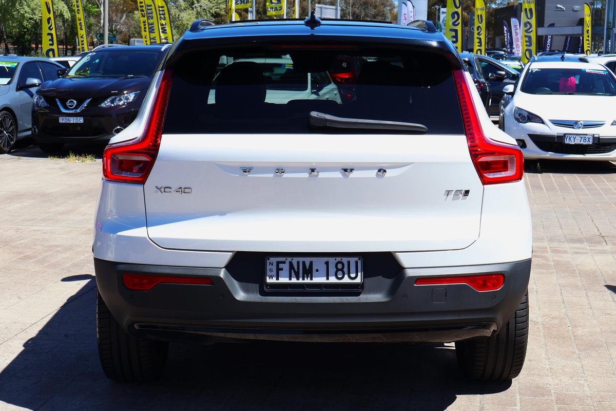 2022 Volvo XC40 T5 R-Design MY22 AWD image 5
