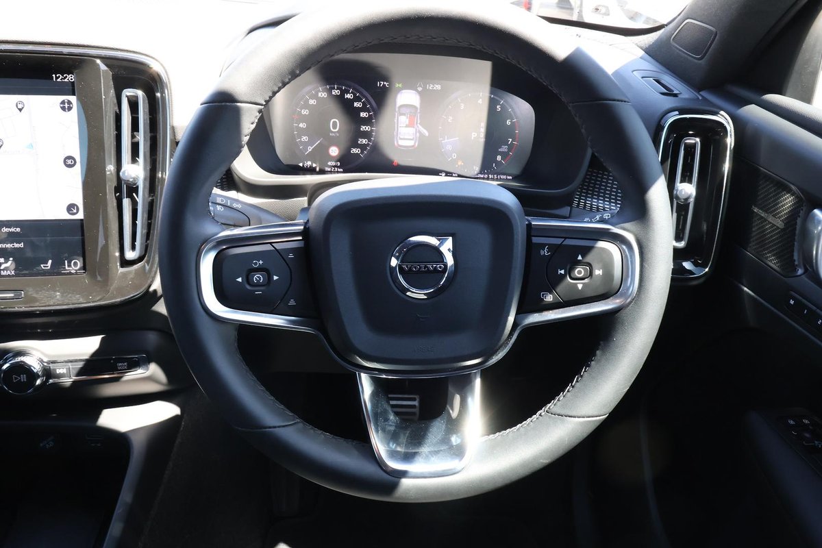 2022 Volvo XC40 T5 R-Design MY22 AWD image 10