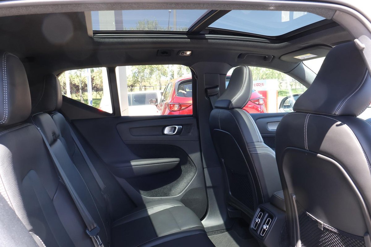 2022 Volvo XC40 T5 R-Design MY22 AWD image 24