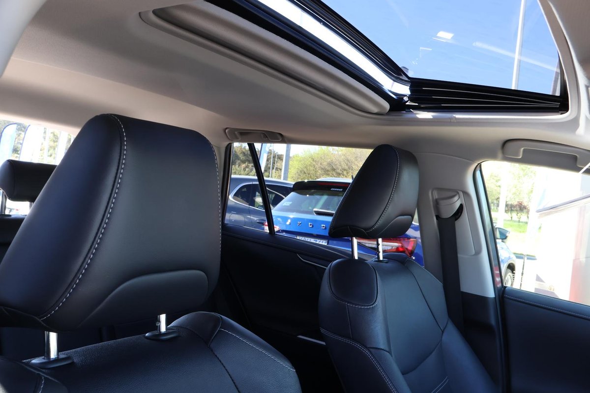 2021 Toyota RAV4 Cruiser MXAA52R image 8