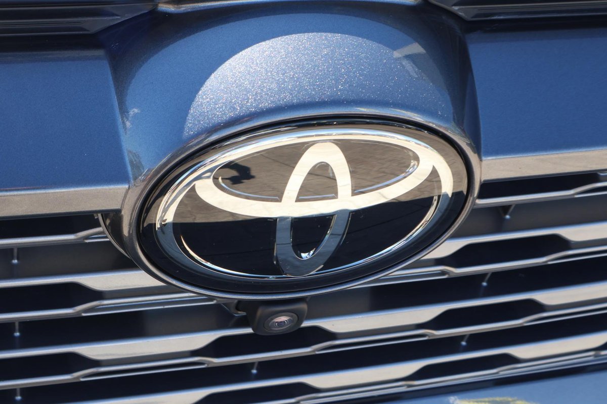 2021 Toyota RAV4 Cruiser MXAA52R image 35