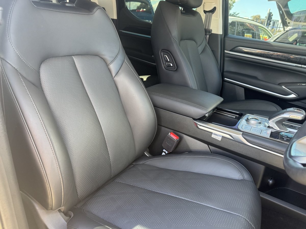 2025 GWM Cannon Alpha Ultra Hi4-T PHEV P05 4X4 Dual Range image 17