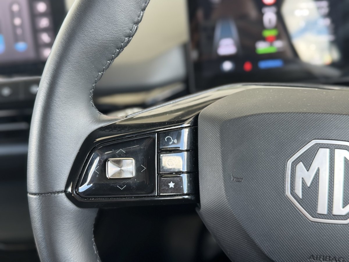 2024 MG MG4 Excite 64 150kW MEH32 MY25 image 11