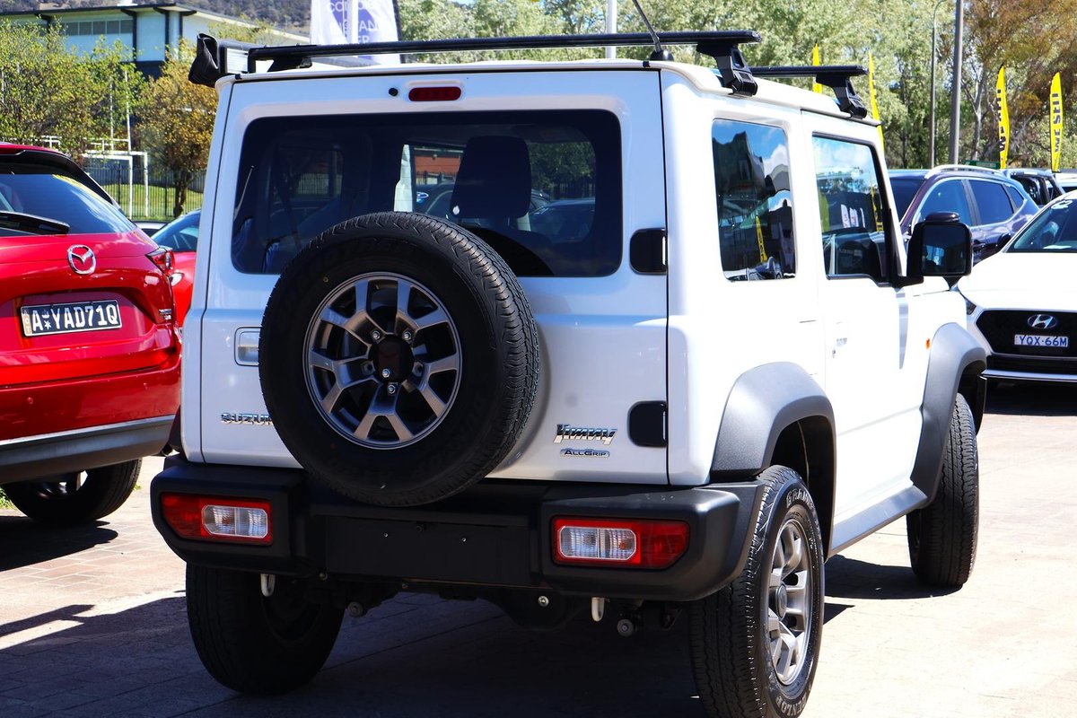 2023 Suzuki Jimny GLX GJ 4X4 Dual Range image 6