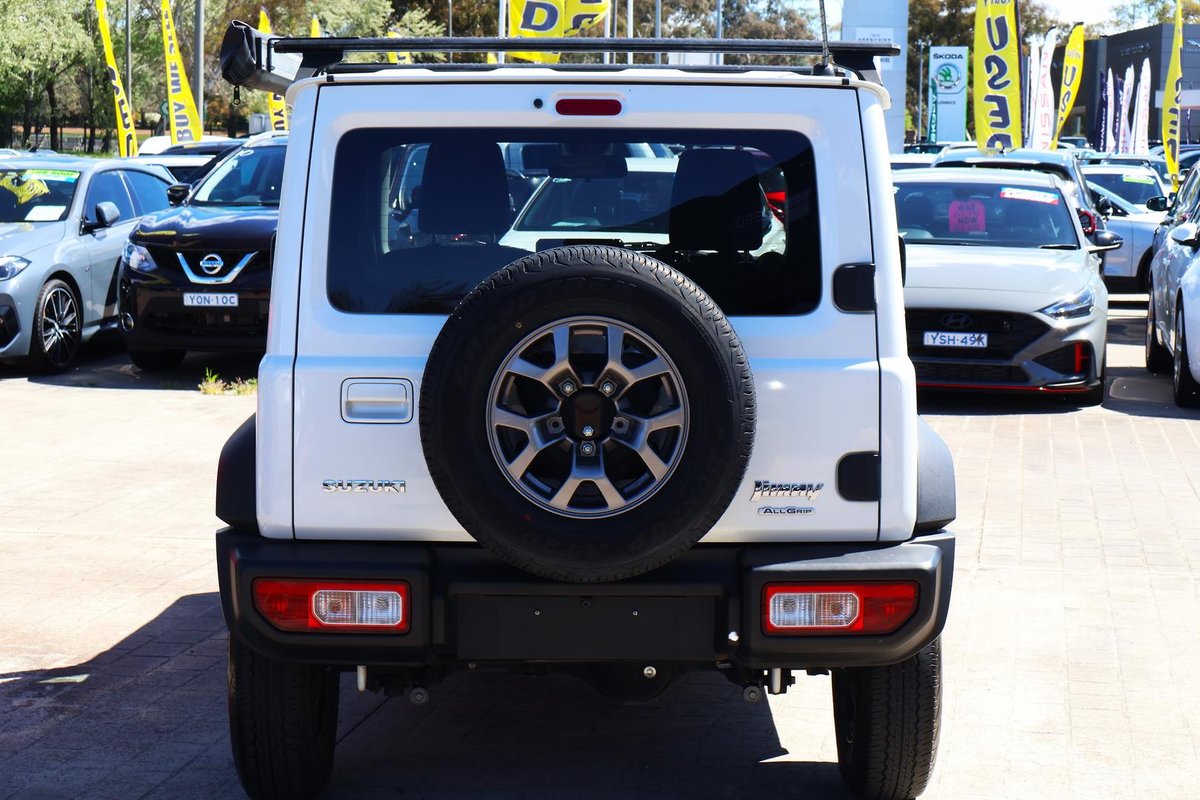 2023 Suzuki Jimny GLX GJ 4X4 Dual Range image 5