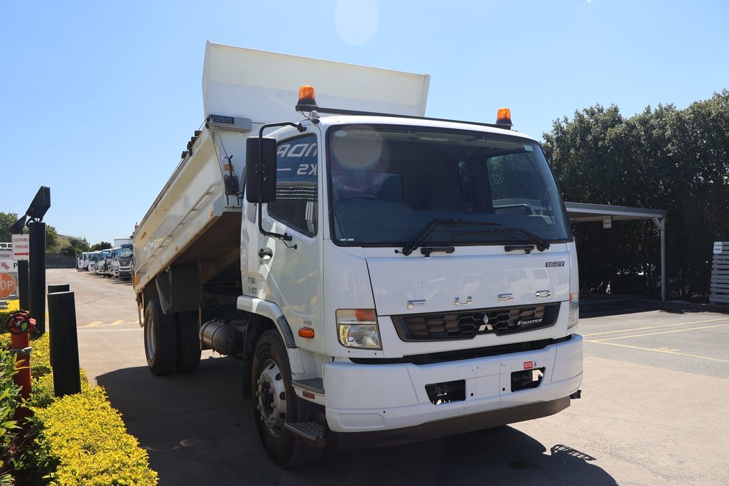 2015 MITSUBISHI FIGHTER 1627 image 9
