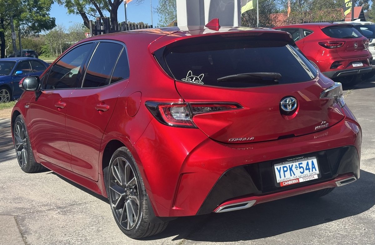 2022 Toyota Corolla ZR Hybrid ZWE211R image 11