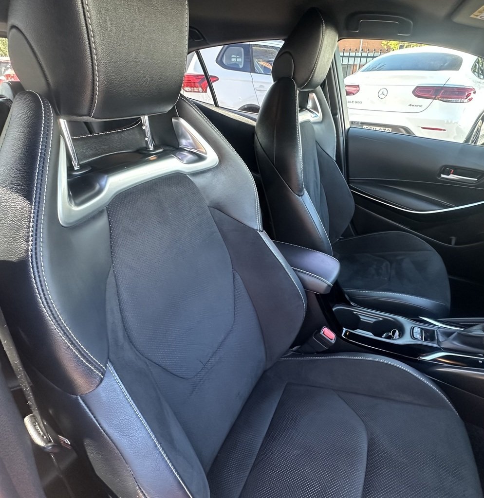 2022 Toyota Corolla ZR Hybrid ZWE211R image 20