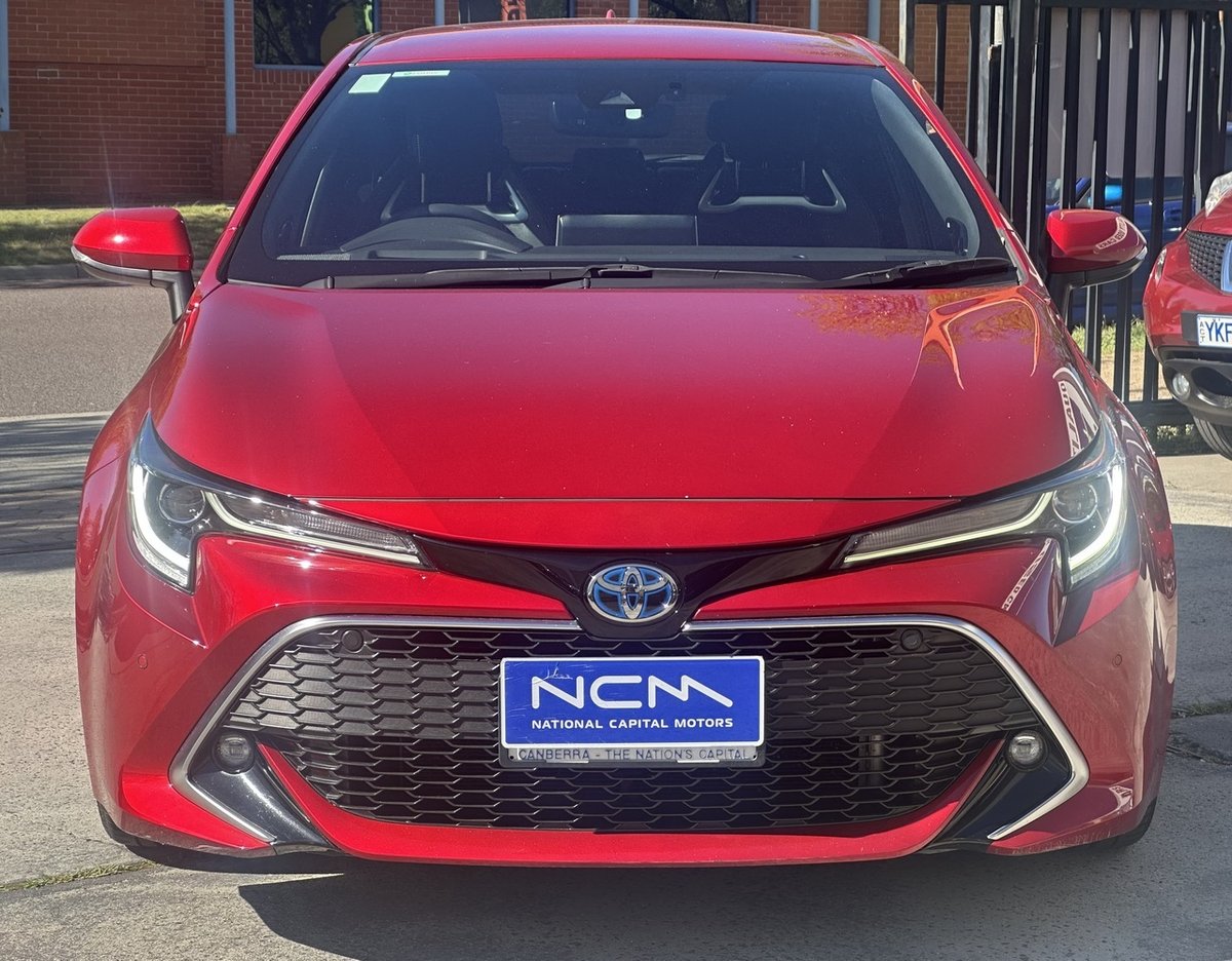 2022 Toyota Corolla ZR Hybrid ZWE211R image 3