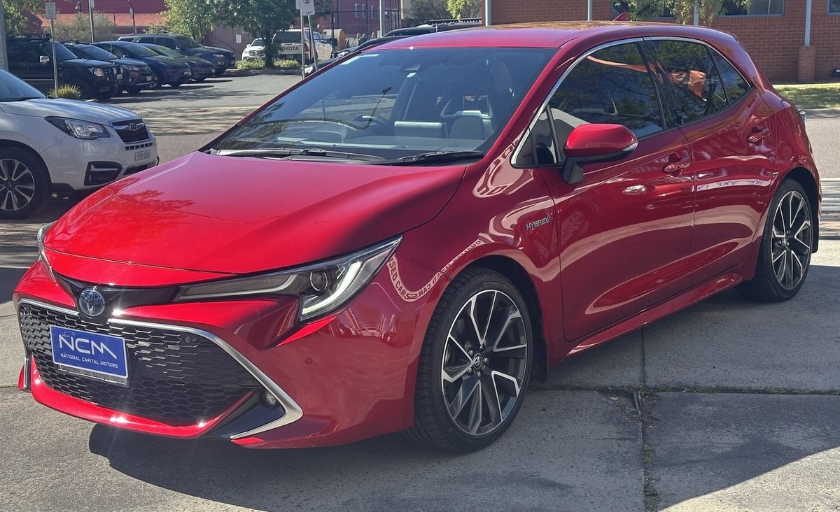 2022 Toyota Corolla ZR Hybrid ZWE211R image 4