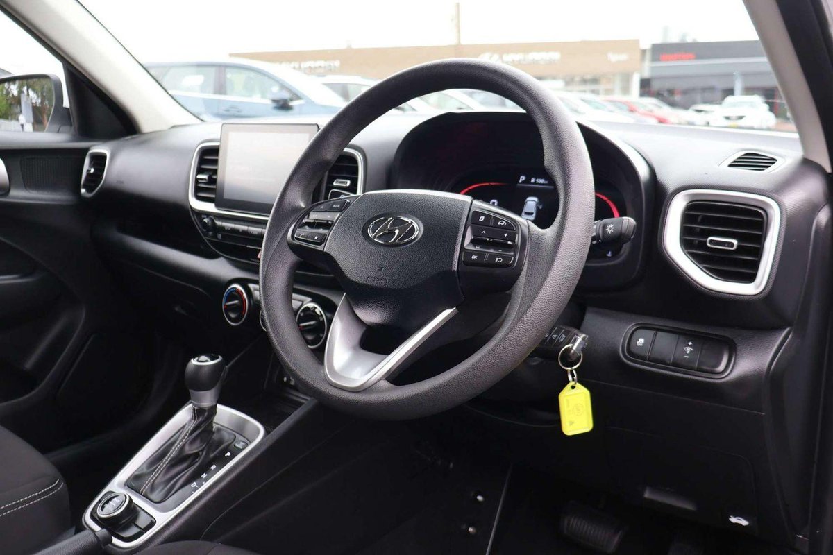 2025 Hyundai Venue QX.V5 MY25 image 10