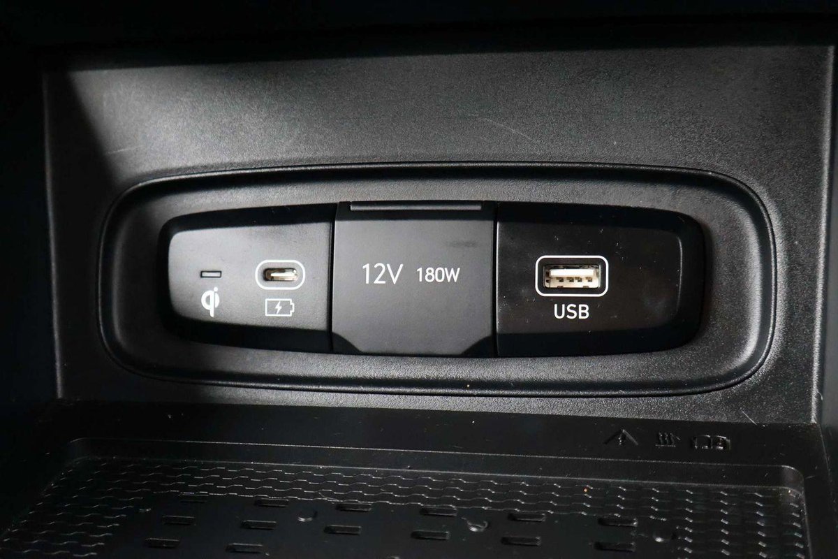 2025 Hyundai Venue QX.V5 MY25 image 15