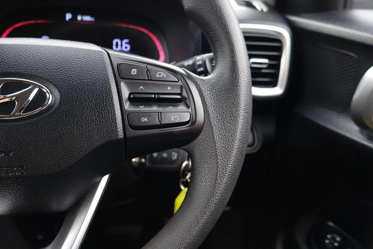 2025 Hyundai Venue QX.V5 MY25 image 18