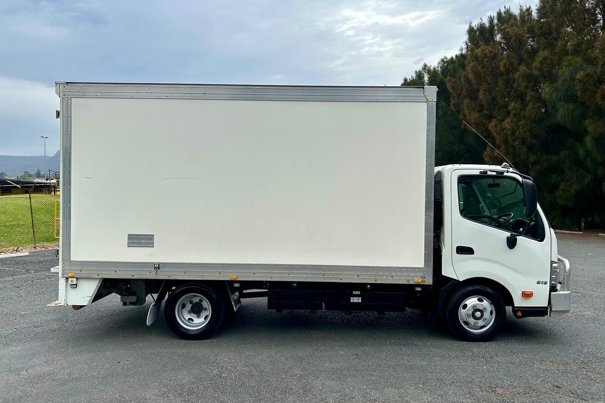 2019 Hino 300 Series 616 image 4
