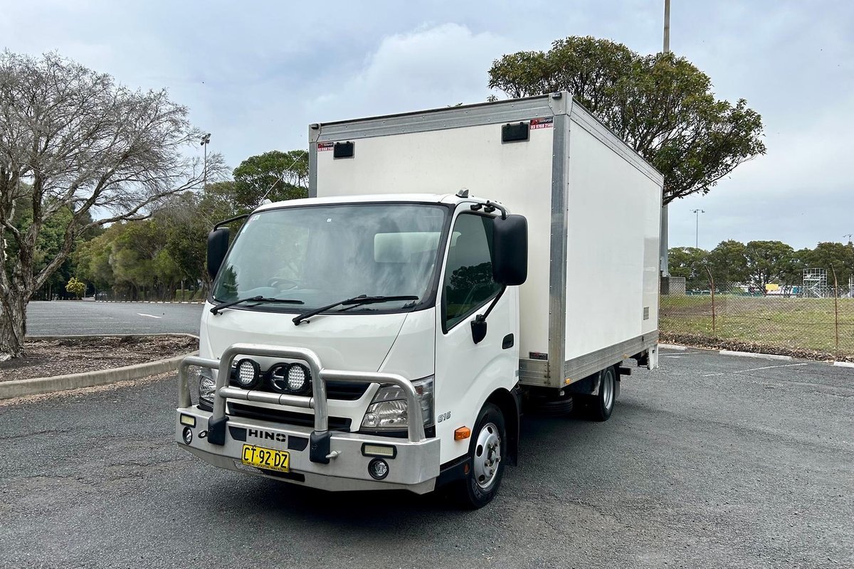 2019 Hino 300 Series 616 image 9