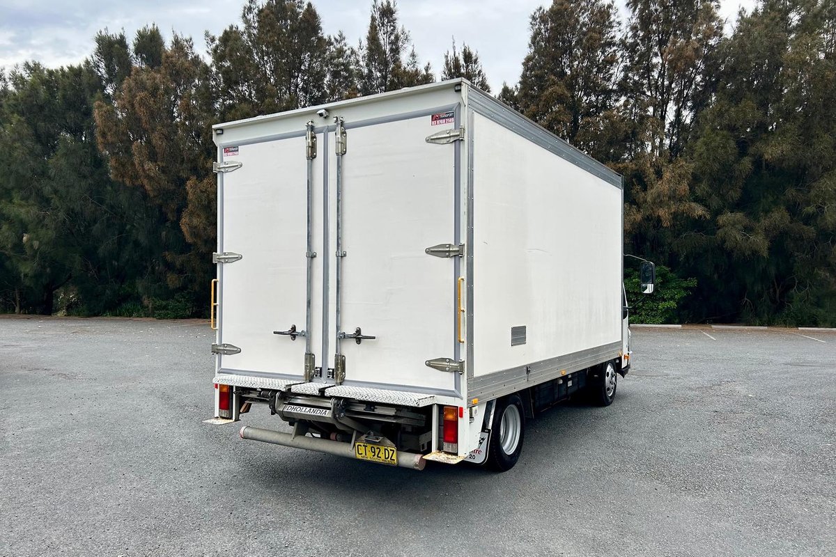 2019 Hino 300 Series 616 image 5
