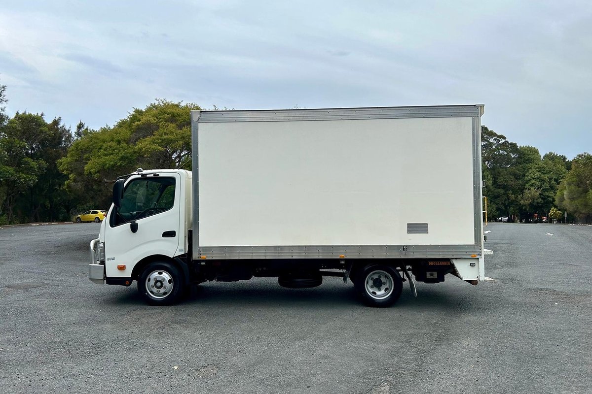 2019 Hino 300 Series 616 image 7