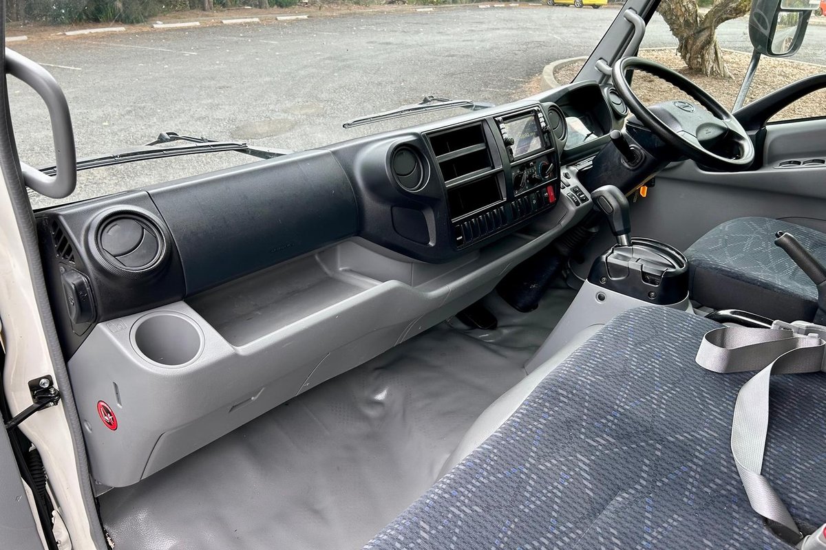 2019 Hino 300 Series 616 image 26