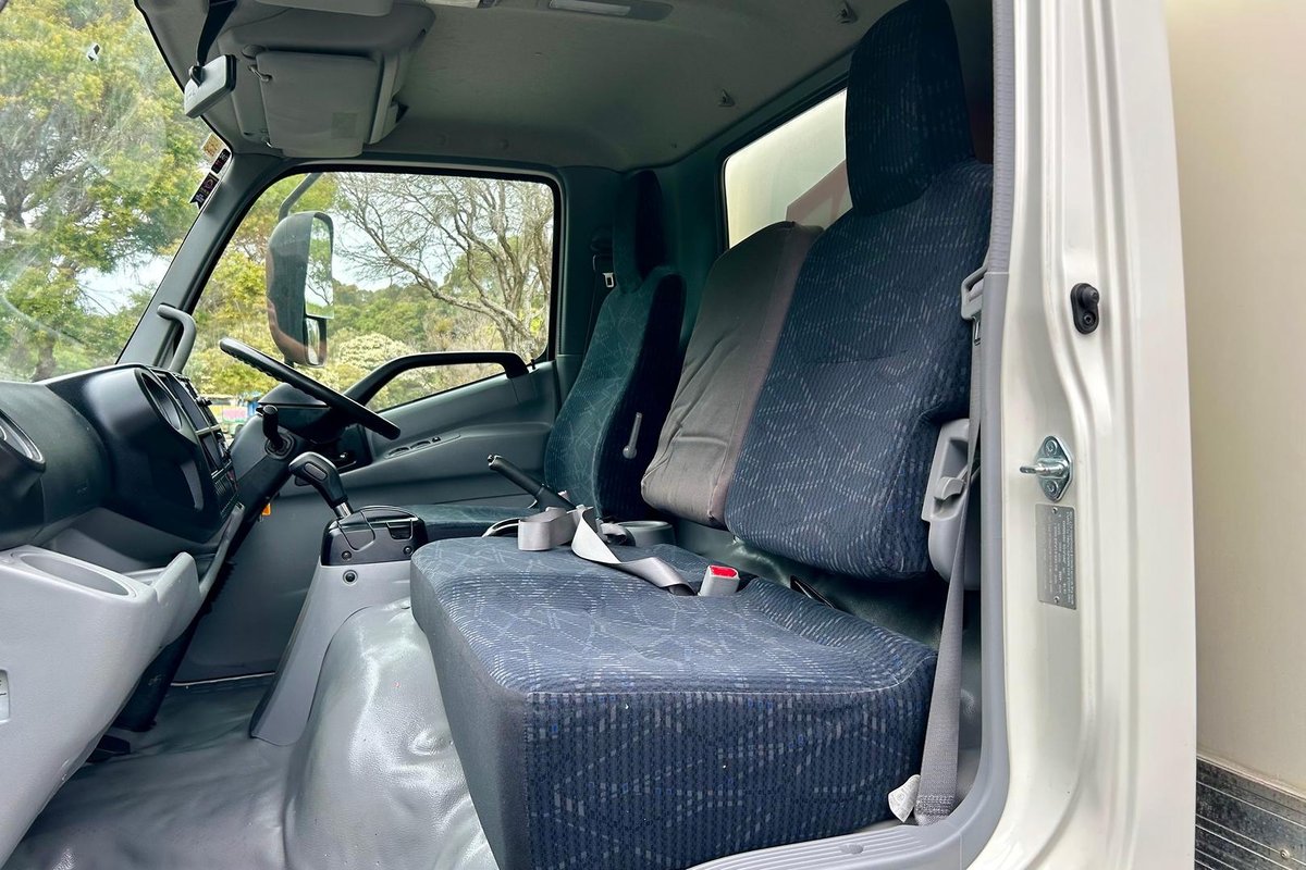 2019 Hino 300 Series 616 image 27