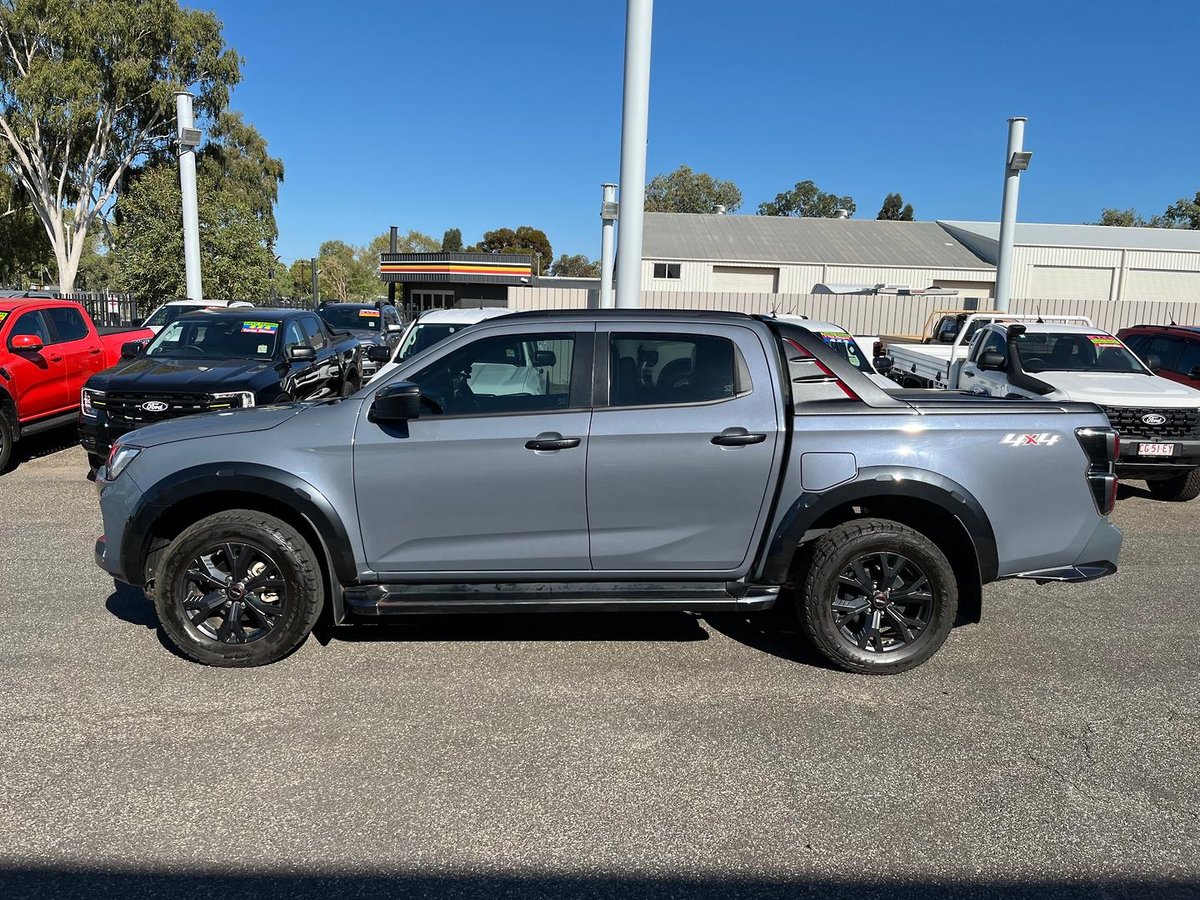 2023 Isuzu D-MAX X-TERRAIN MY23 4X4 Dual Range image 3