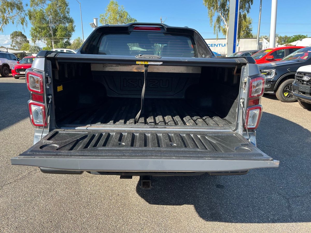2023 Isuzu D-MAX X-TERRAIN MY23 4X4 Dual Range image 8