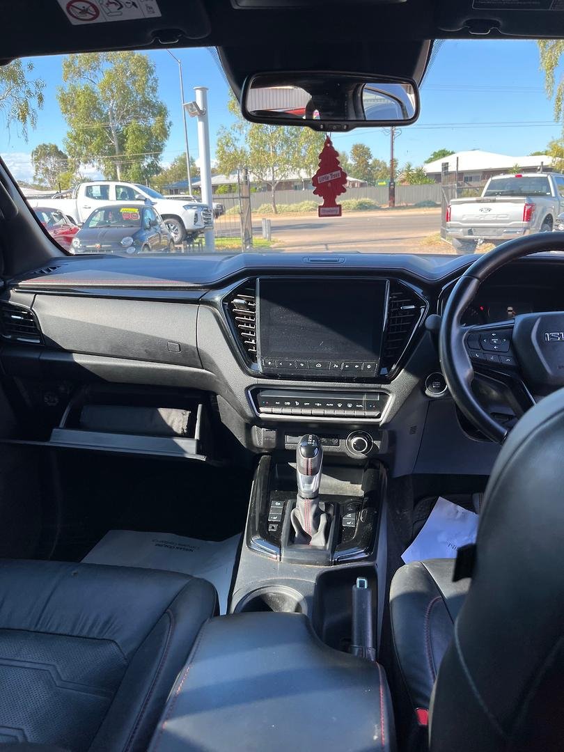 2023 Isuzu D-MAX X-TERRAIN MY23 4X4 Dual Range image 9