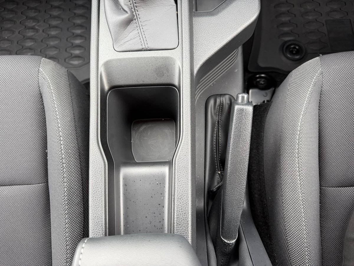 2025 Toyota Hilux SR 48V GUN227R 4X4 Dual Range image 12