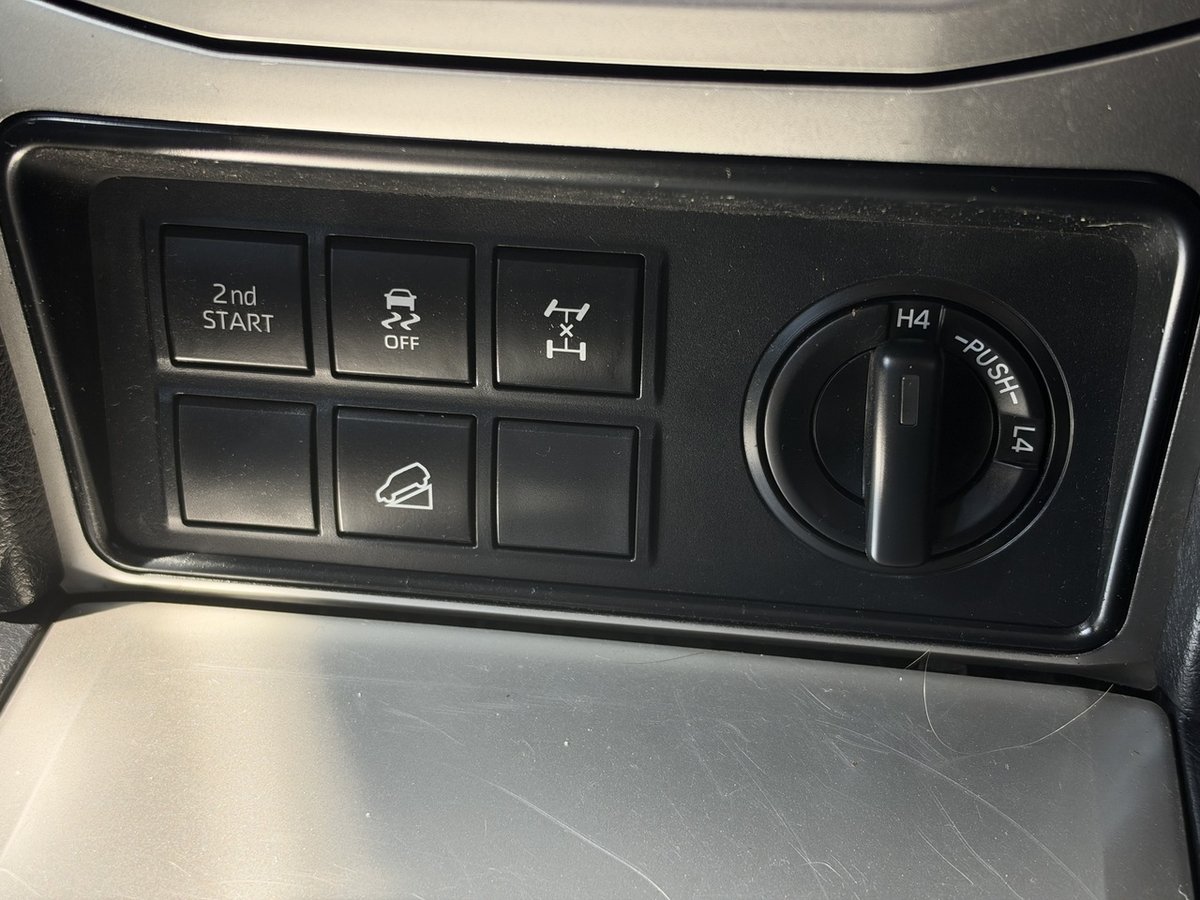 2022 Toyota Landcruiser Prado GXL GDJ150R 4X4 Dual Range image 18