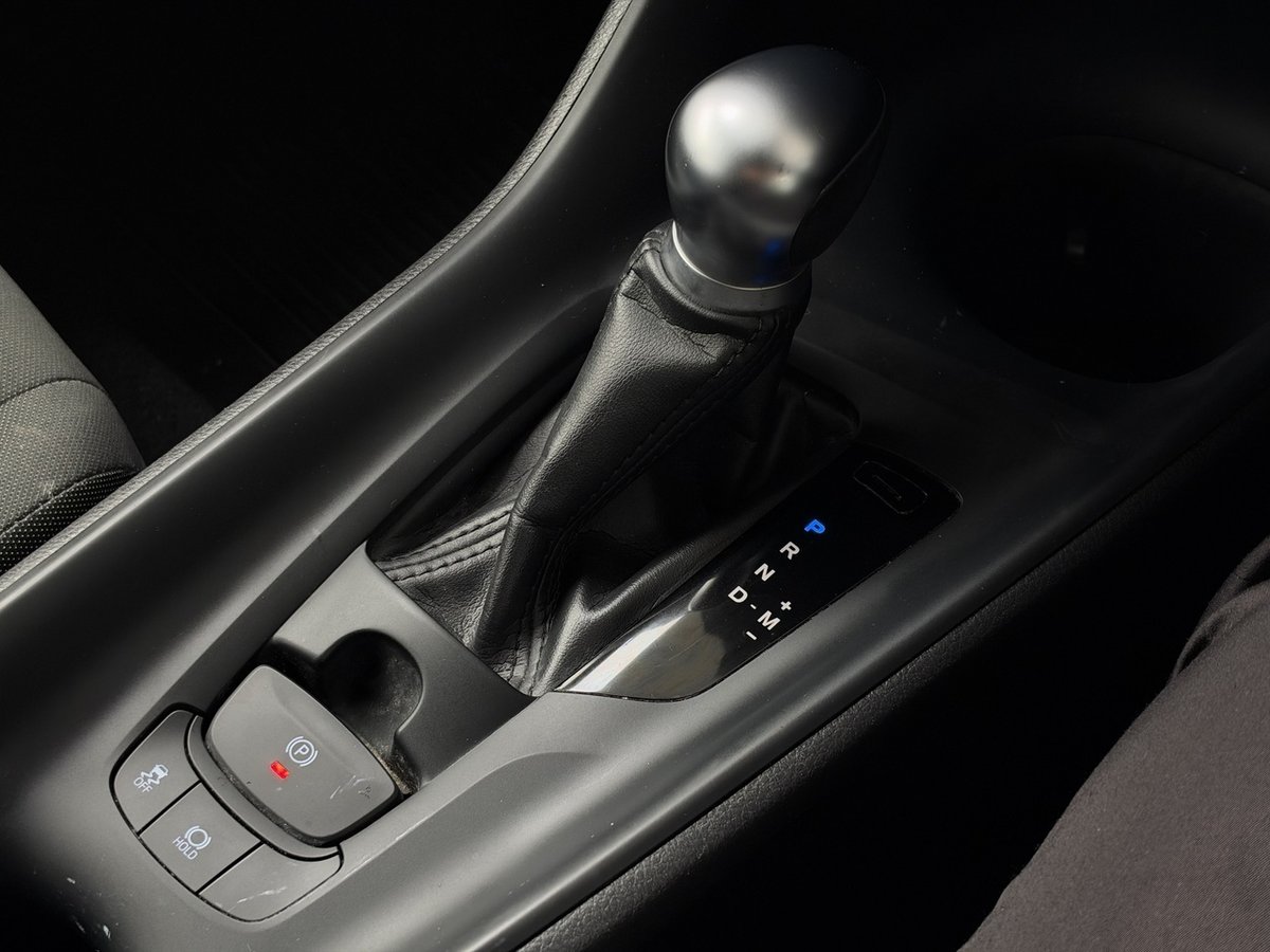 2020 Toyota C-HR S-CVT AWD NGX50R AWD image 15