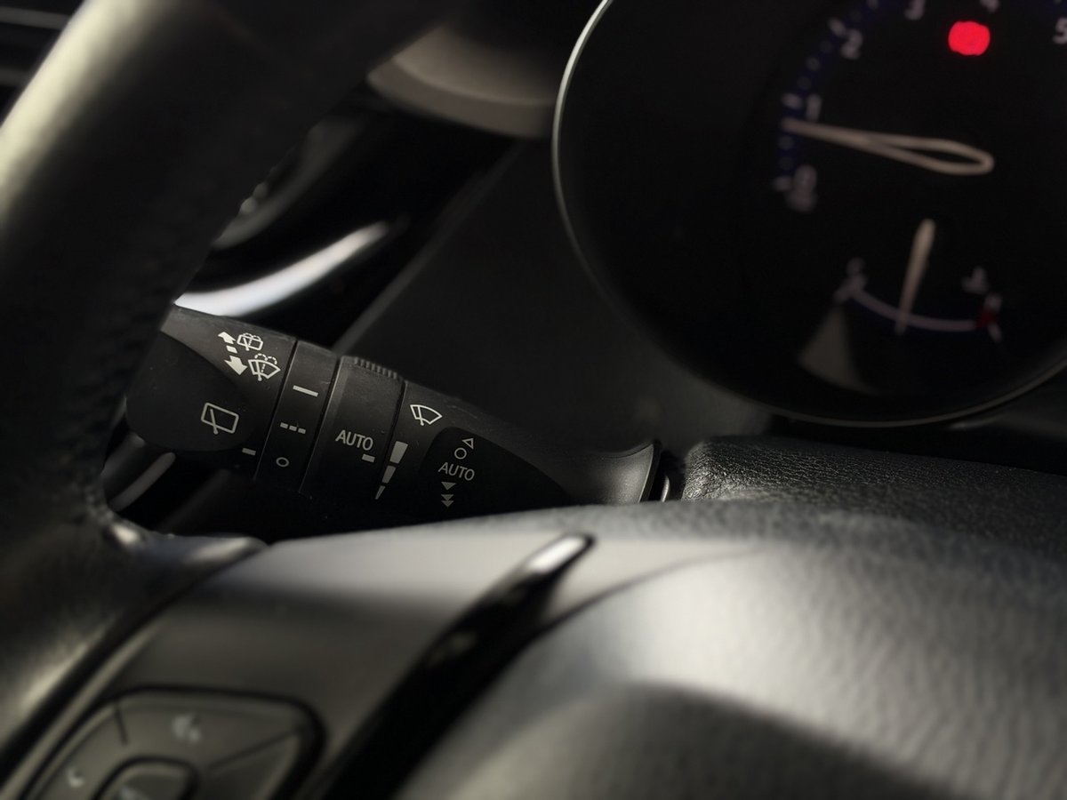 2020 Toyota C-HR S-CVT AWD NGX50R AWD image 20