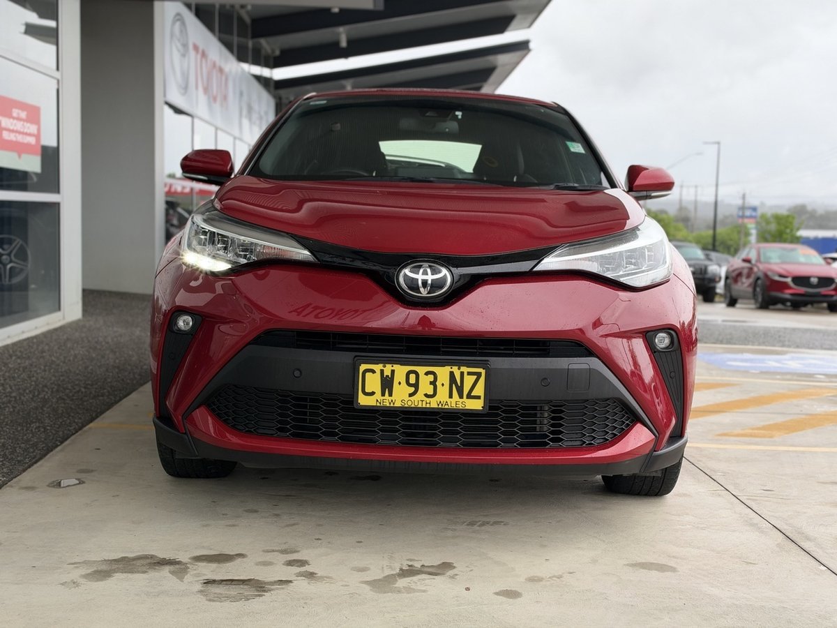 2020 Toyota C-HR S-CVT AWD NGX50R AWD image 3