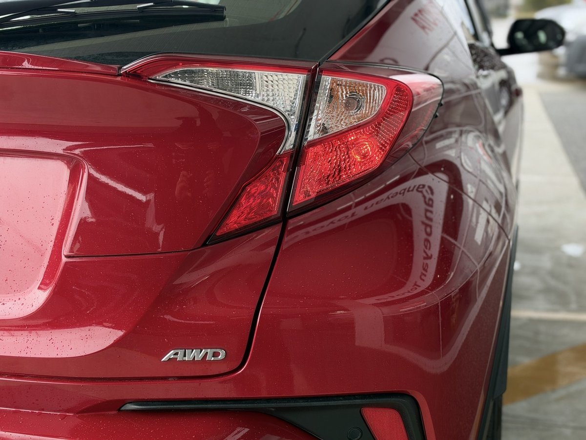 2020 Toyota C-HR S-CVT AWD NGX50R AWD image 6
