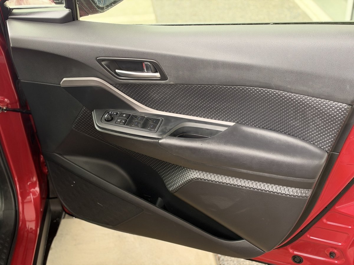 2020 Toyota C-HR S-CVT AWD NGX50R AWD image 9