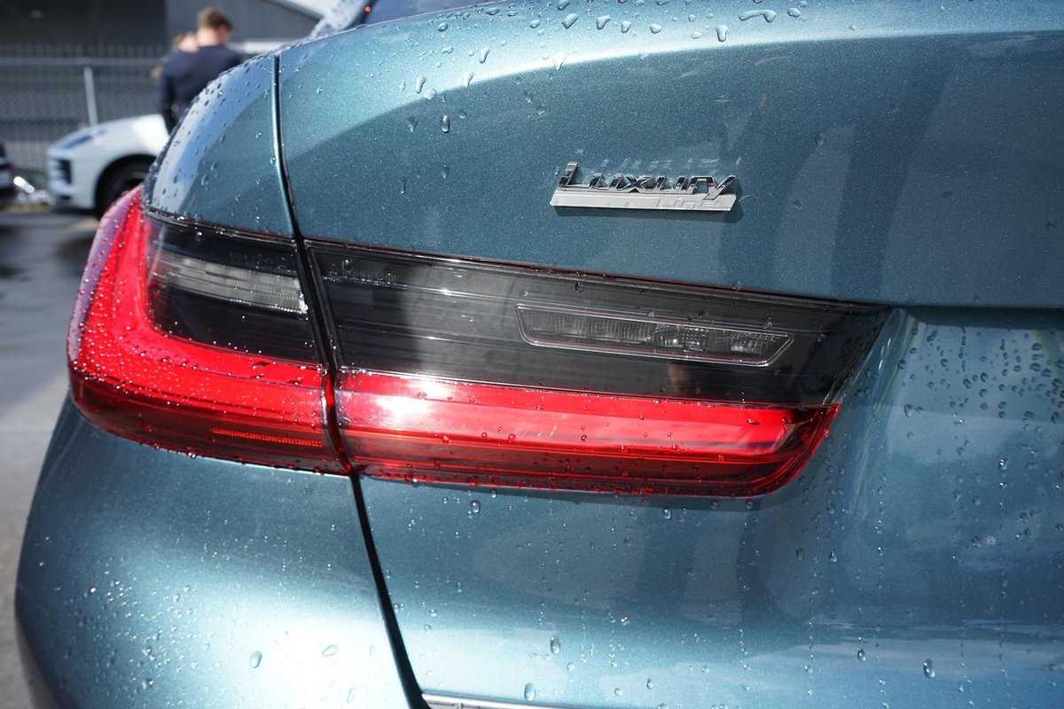 2019 BMW 3 Series 330i Luxury Line G20 image 23