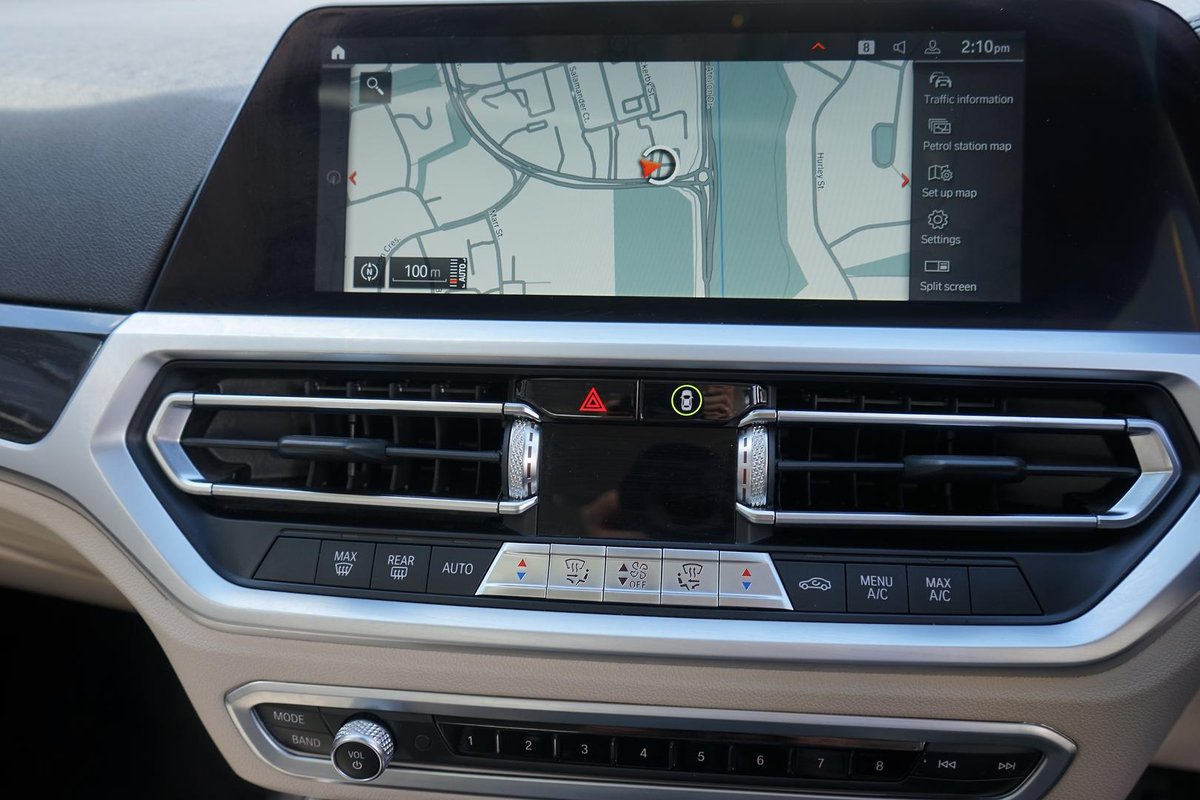 2019 BMW 3 Series 330i Luxury Line G20 image 17