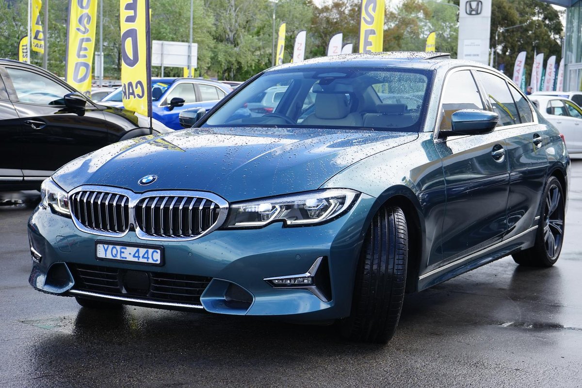 2019 BMW 3 Series 330i Luxury Line G20 image 3
