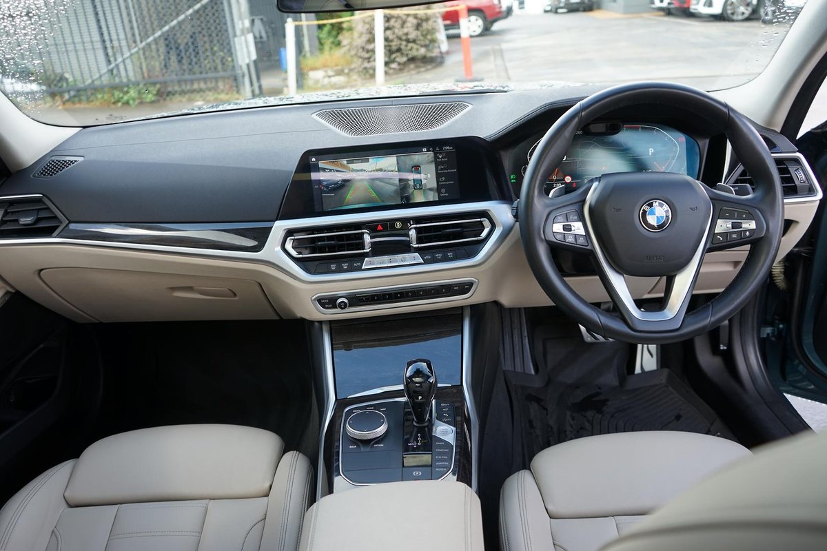 2019 BMW 3 Series 330i Luxury Line G20 image 8