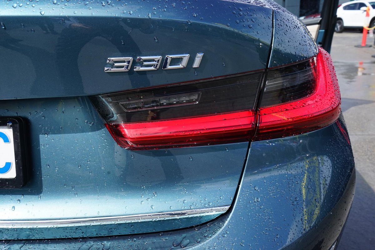 2019 BMW 3 Series 330i Luxury Line G20 image 24