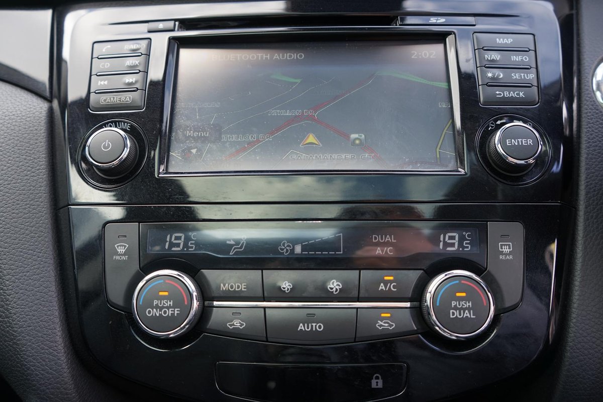 2014 Nissan QASHQAI Ti J11 image 18