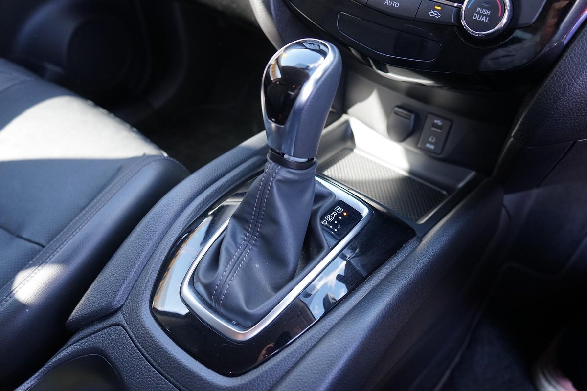 2018 Nissan X-TRAIL ST-L T32 Series II image 15