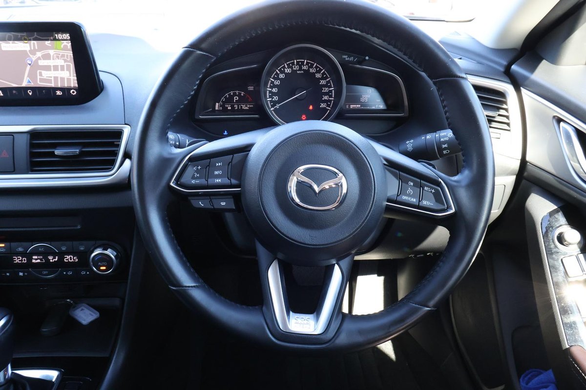 2018 Mazda 3 Touring BN Series image 9