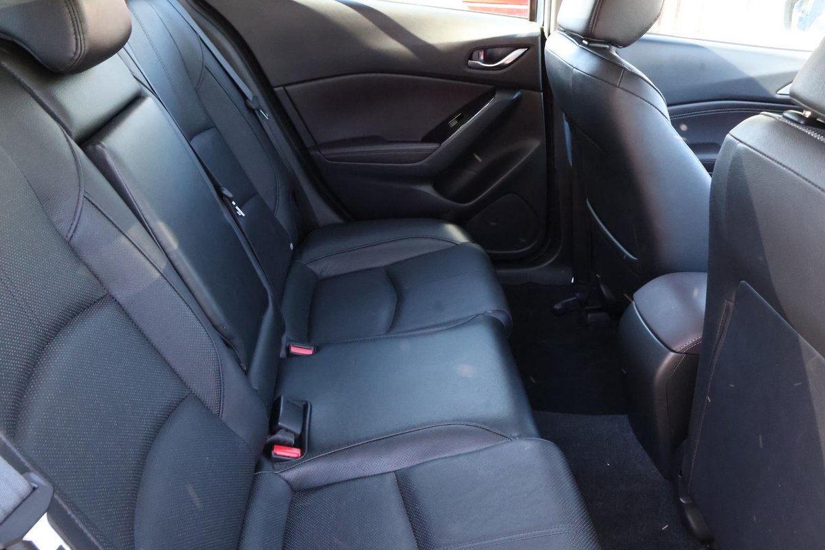 2018 Mazda 3 Touring BN Series image 22