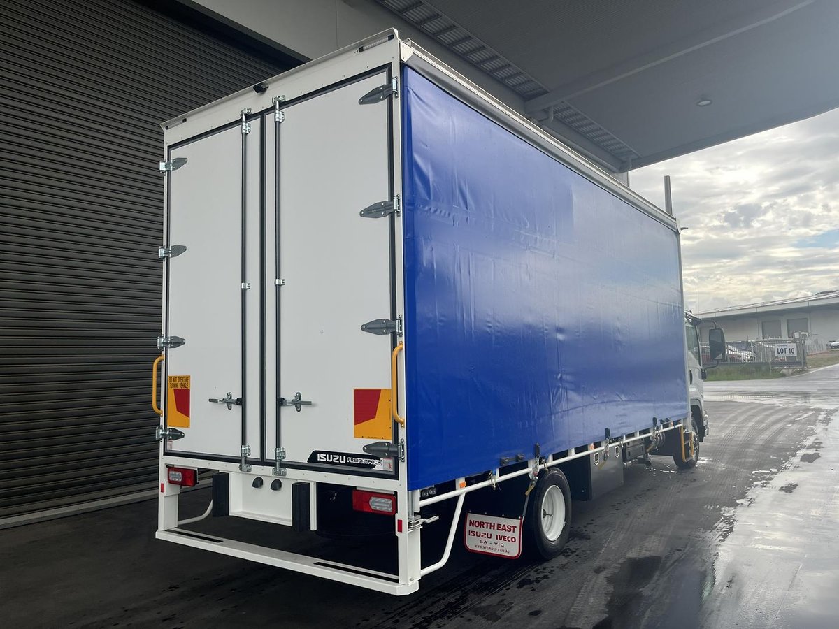2025 Isuzu F Series image 5