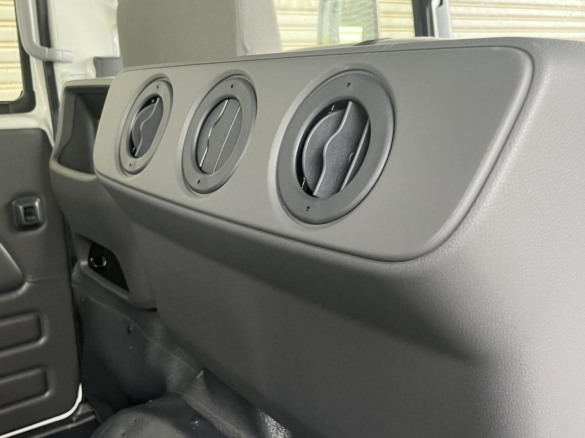 2026 Isuzu N Series image 21