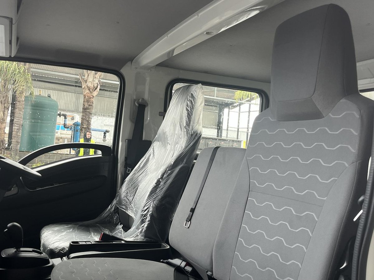 2026 Isuzu N Series image 19