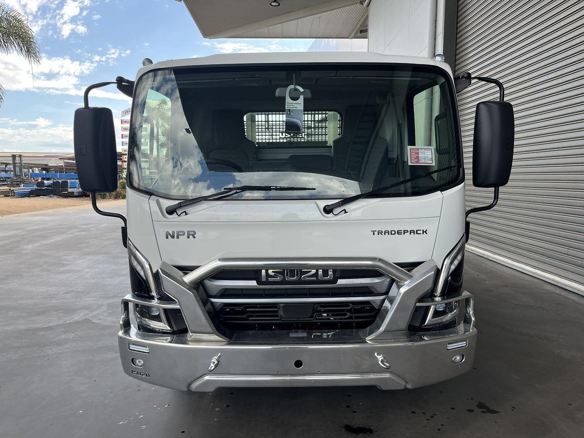 2026 Isuzu N Series image 8