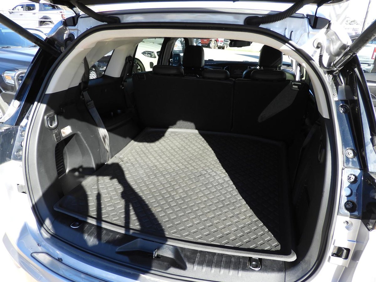 2022 Isuzu MU-X LS-T MY23 4X4 Dual Range image 11
